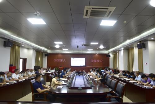 我校學習貫徹省第八次黨代會精神