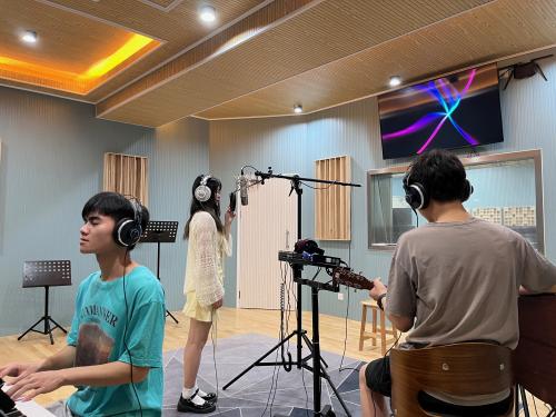 音樂制作實訓室2.jpg
