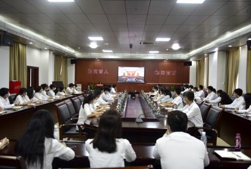 我校組織師生觀看慶祝中國共產主義青年團成立100周年大會
