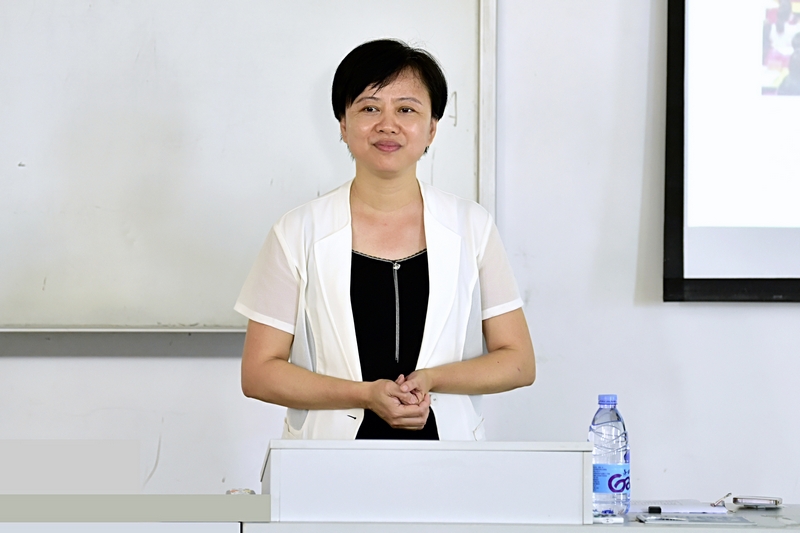 我校黨委委員、紀委書記、監察專員陳娉婷為青年學生上專題黨課