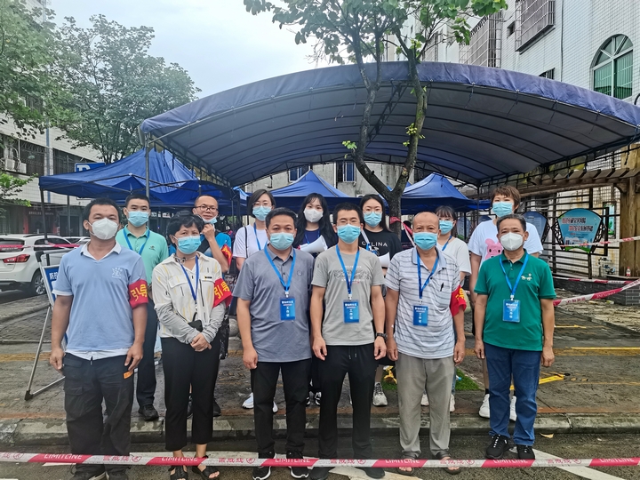 我校教職工志愿者下沉登仙嶺社區抗擊疫情
