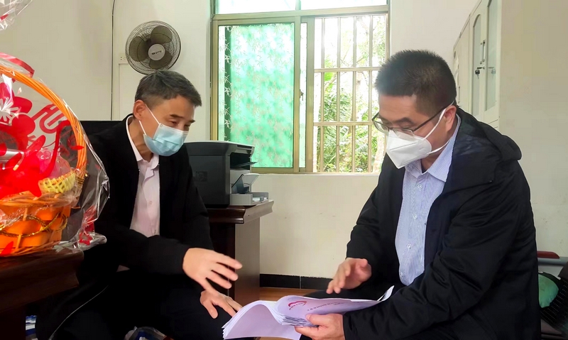 學校領導帶隊走訪慰問鄉村振興工作隊員