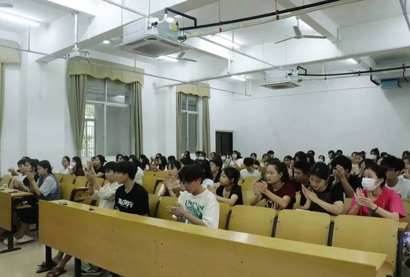 我院組織開展道德大講堂之學習法治思想 提升法治素養