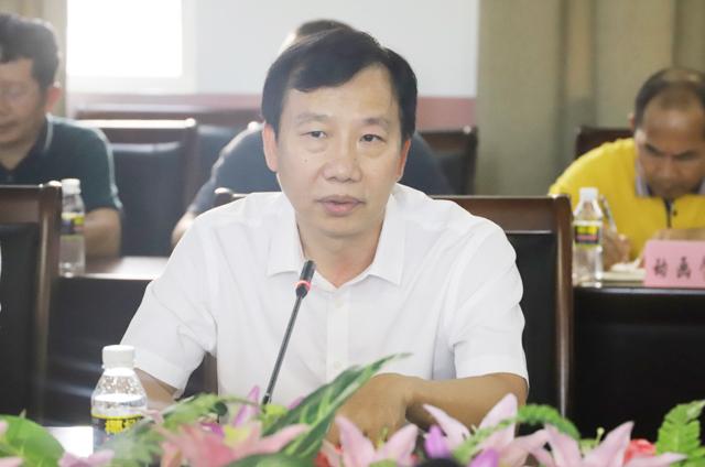 我校傳達學習省委七屆八次全會精神