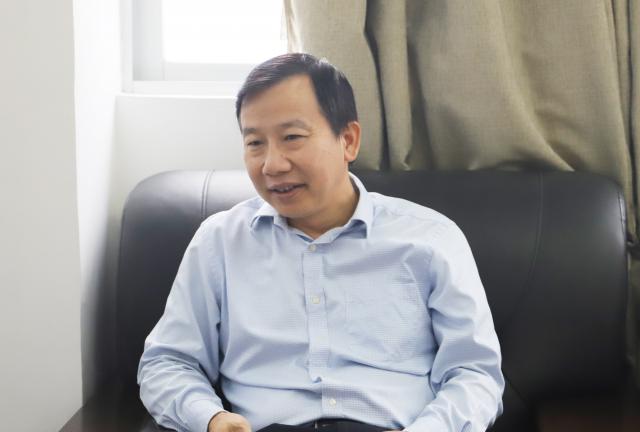 我校召開中組部選派來瓊掛職干部座談會