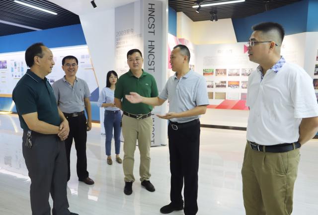 省文明辦檢查組到我校復查全國文明單位創建工作